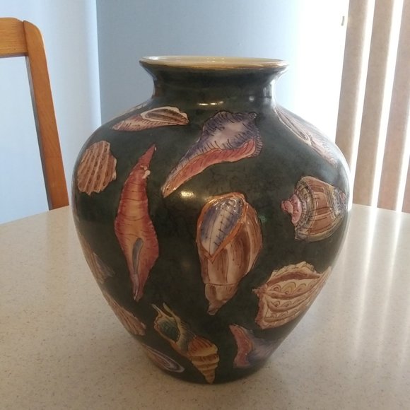 Seashell🐚Porcelain Vase🏺Center Piece - Picture 1 of 9